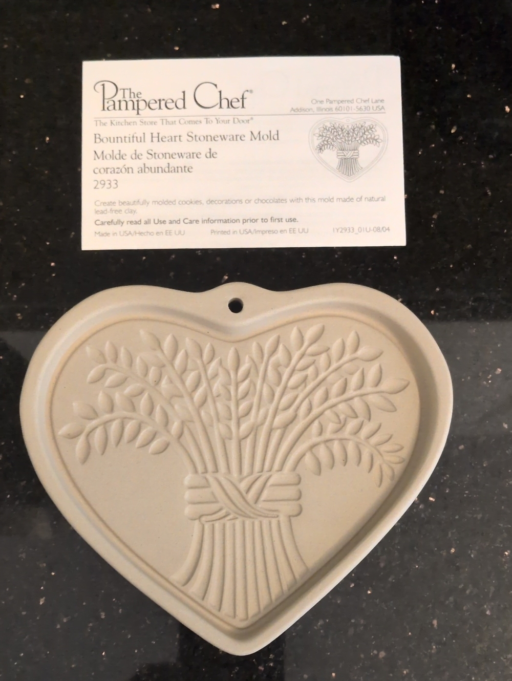 The Pampered Chef Heart Stoneware Mold